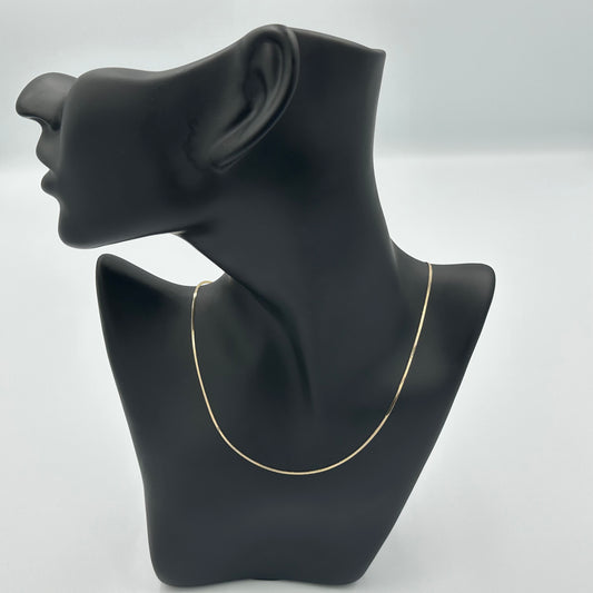 18K Yellow Gold delicate herringbone chain necklace